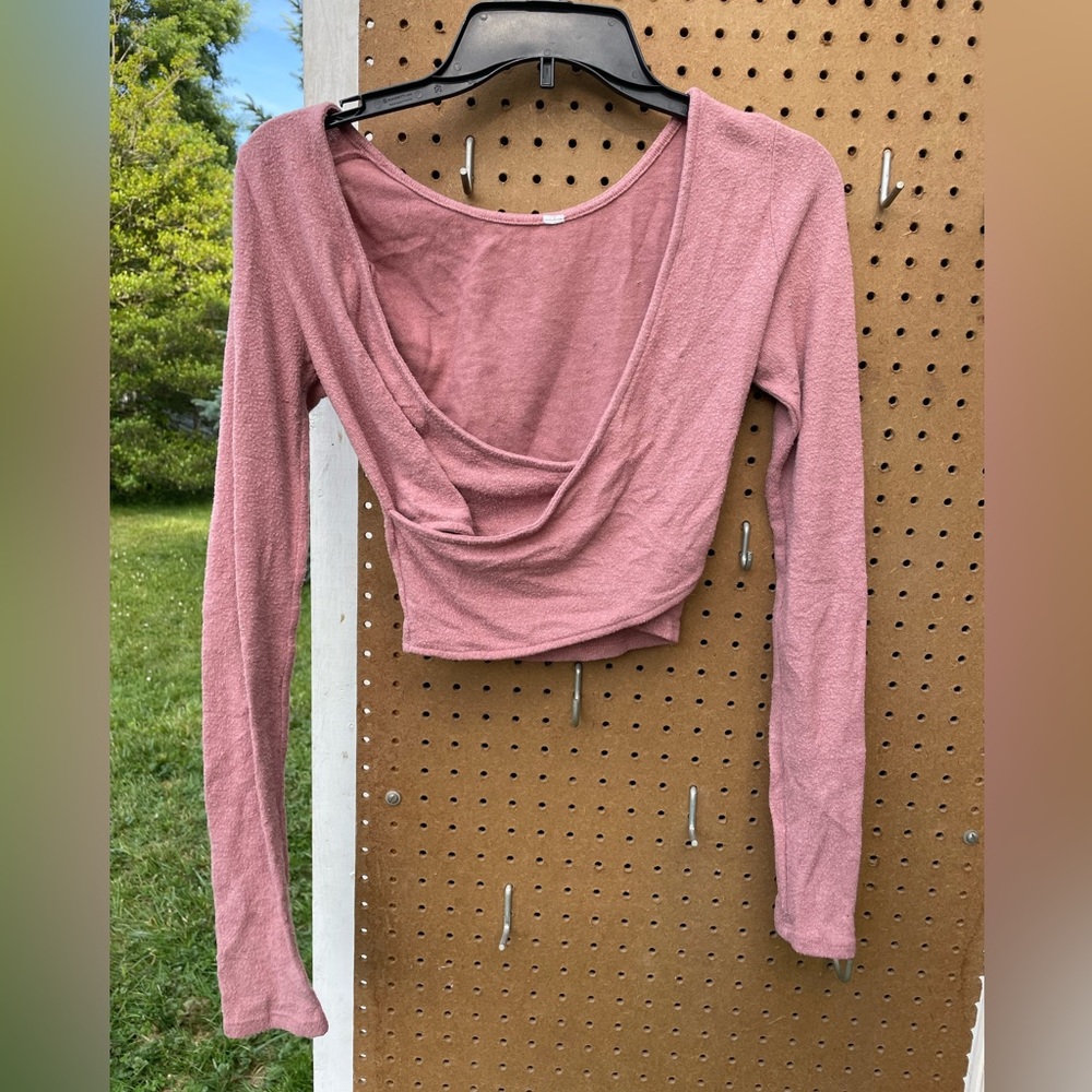 Amelia Luxe size small alo yoga wrap ballet top pink